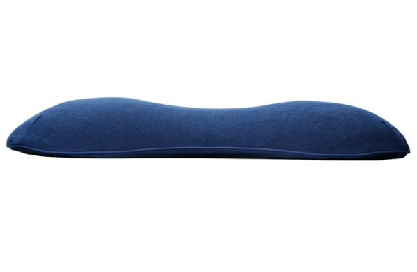 高反発ファイバーを使用、寝返りをうちやすい大きめサイズ枕